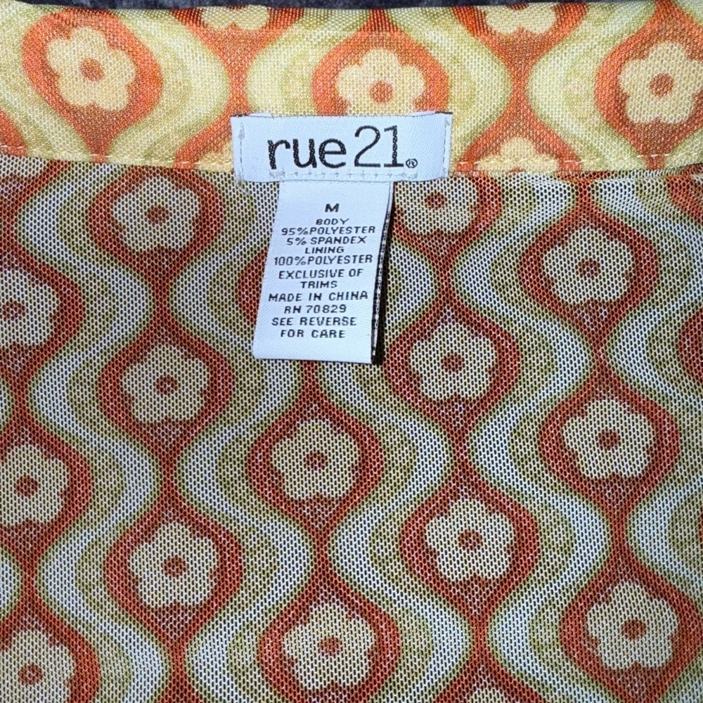 70’s Vibe Retro Long Sleeve - Picture 3 of 3